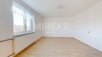 Jiřice, pronájem rodinného domu 4+1, 120 m2 na pozemku 550 m - 10