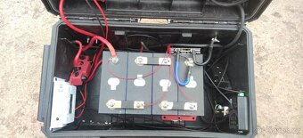 Prodám Land Rover Discovery 3 4.4 V8 Offroad Camper - 10