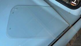 Prodám boční výklopná okna Trabant + nové panty - 10