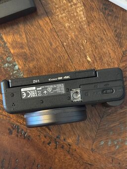 Sony ZV-1 Kompaktní Vlogovací Kamera 4K + 3 Baterie + Origin - 10
