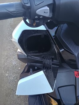 Honda Forza 125 - 10