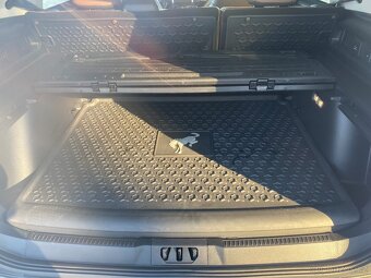 Ford Bronco 2.0T 183 kW 4x4 / SPORT BADLANDS / 8 tis. KM - 10