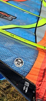 NorthSail plachta 5.8 windsurf lehké poškození - 10