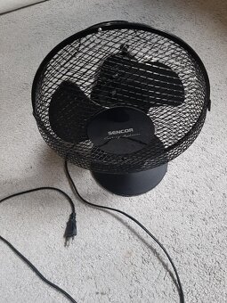 SENCOR stolní ventilátor c černé barvě, nepoužívan - 10