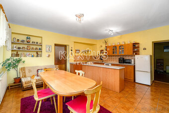 Prodej RD o dvou bytových jednotkách na ulici Staré Purkarti - 10