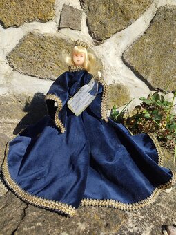 Vosková panenka - 10