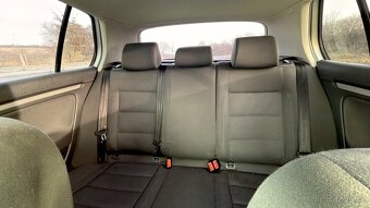 Volkswagen Golf V 2.0 FSI (110 kW) - 10