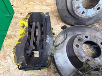 KOMPLETNÍ BRZDY BREMBO AUDI Q7/ VW TOUAREG 3.0 TDI - 10