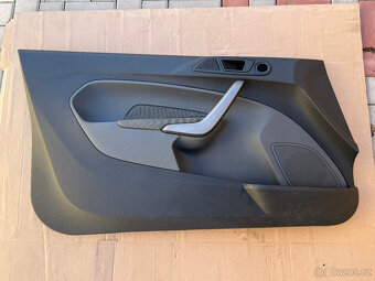 Ford fiesta MK7 od 2008 do 2012, zbylé díly z bouraného vozu - 10