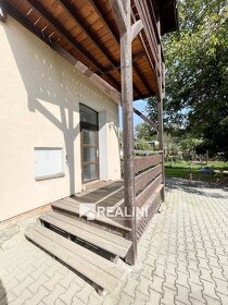 Prodej komerčních prostorů a rodinného domu v obci Jistebník - 10