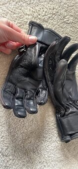 Moto helma M a kožené rukavice S - 10