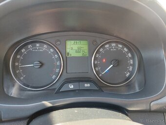 Škoda Fabia II facelift 1.2 TDI velmi pěkný stav - 10