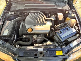 OPEL VECTRA B 1.6 16V - 10