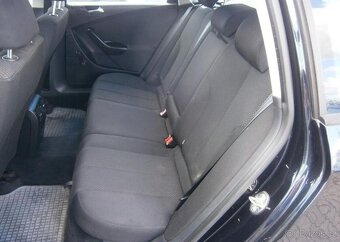 Volkswagen Passat 1.6 FSi benzín manuál 85 kw - 10