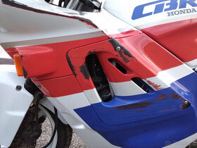 Honda CBR 600 F SuperSport 1989 Vajíčko - 10
