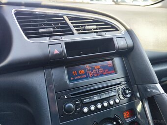 Peugeot 3008 1.6 THP/115kW Premium - 10