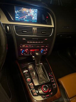 Audi a5 3.0 tdi max výbava - 10