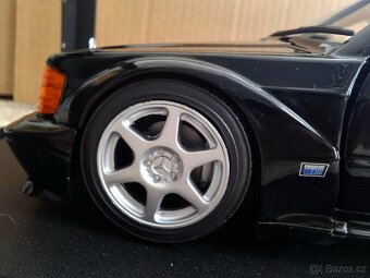 Mercedes-Benz 190 EVO II černý 1:18 Solido Mercedes Nový - 10