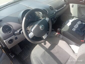 VW Beetle 2.0 i - 10