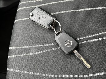 ✅OPEL CORSA 1.4 16V 64KW SERVISNÍ KNIHA✅ - 10