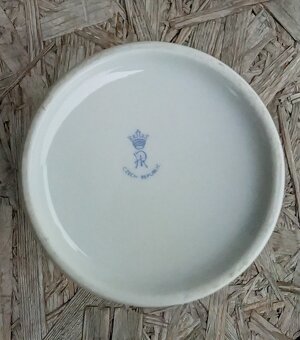 Retro porcelánový hrnek, čertíci. - 10