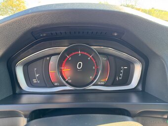 Volvo V60, 2018, D4, 140kw, automat, nez. topení - 10