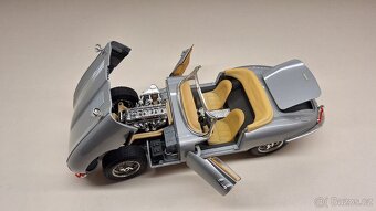 1:18 JAGUAR E CABRIO, 1 - 10