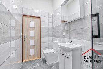 Pronájem nového bytu 1+kk, 29 m2 s parkováním a zahradou, Sk - 10