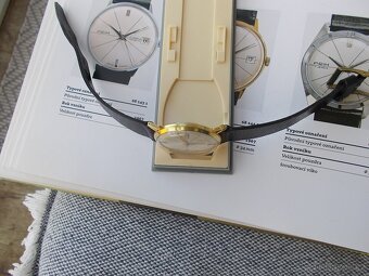 vzacne zlacene hodinky prim 17 jewels rok 1967 ala diplomat - 10