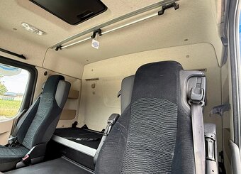 Mercedes-Benz 1836 - chladící skříň s hydraulickým čelem - 10