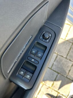 🚗 Škoda Superb Combi 2.0 TDI, 4x4 DSG, Elegance (125 kW) - 10