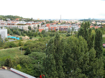 DVOULŮŽKOVÝ POKOJ U METRA S BALKONEM - 10