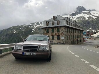 MERCEDES-BENZ 124 142KW - 10
