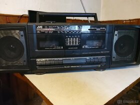 DAB+ rádio a BLUETOOTH ke kinu, zesilovači stereo - 10