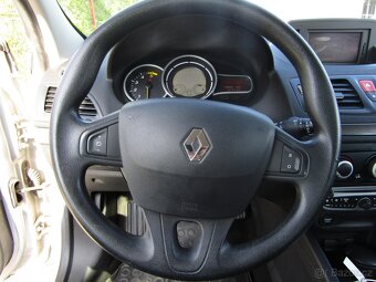 Renault Mégane 1.5dCi , 81 kW nafta, 2010 - 10