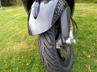 Piaggio Vespa S125i - 10