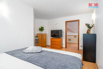 Prodej rodinného domu, 439 m², Chýně, ul. Dlouhá - 10