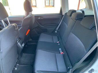 SUBARU FORESTER 2.0D Automat - 10