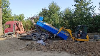 Přeprava, manipulace s hydraulickou rukou a kontejnerem. - 10