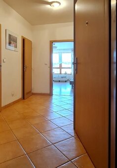krásný byt 1+kk, 39m2 v ul. Za valem, Praha 4 - Kunratice. - 10