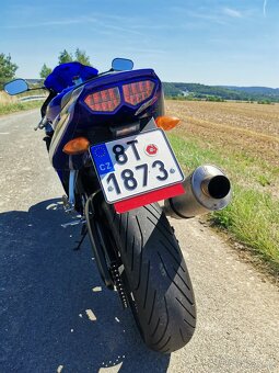 Yamaha R6 - 10