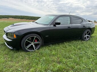 Dodge Charger SRT8 6.1HEMI 317kw LPG - 10