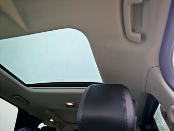 Land Rover Discovery 5 - 10