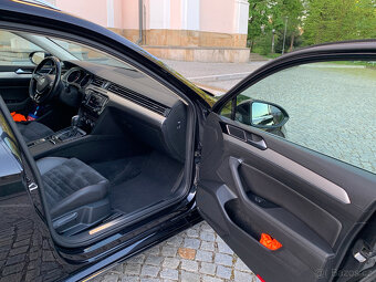 Volkswagen Passat 2.0 TDi 110kw DSG Highline - 10