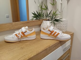 Adidas tenisky vel. 40 kožené unisex Rezervace - 10