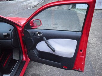 Skoda Octavia RS1 Cervena - 10