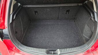 Mazda 3 1.6 77 kW 2010 116 tkm serviska vyhř.sedačky, klima - 10