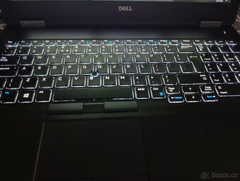 Notebook Dell e5570 (Nová baterie, SSD, podsvit, FullHD) - 10
