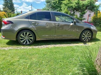 Toyota Corolla - 10