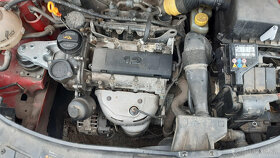 Škoda Fabia 2 1,2HTP 2008 51kW BZG - DILY z havarky - 10